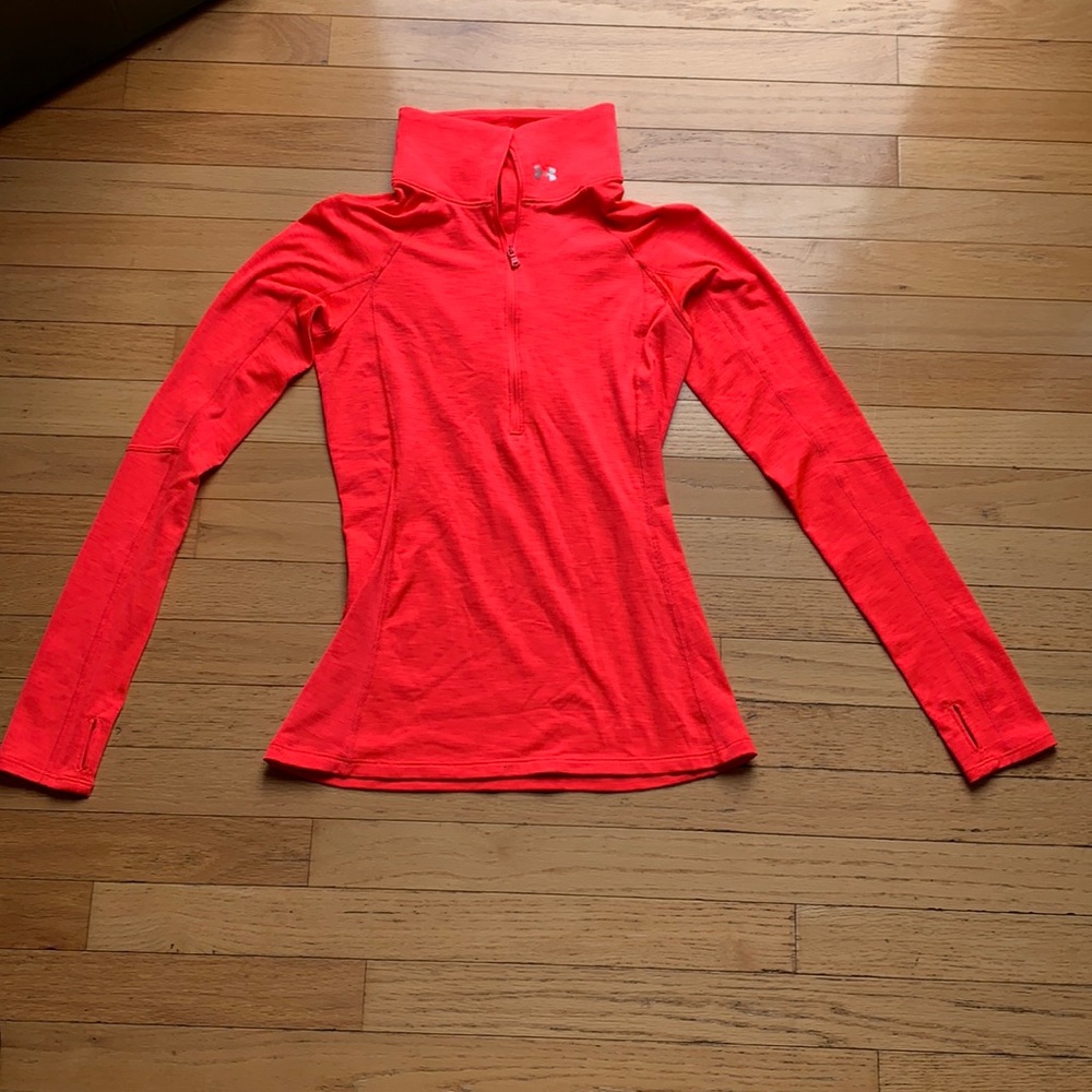Women’s workout thermal shirt